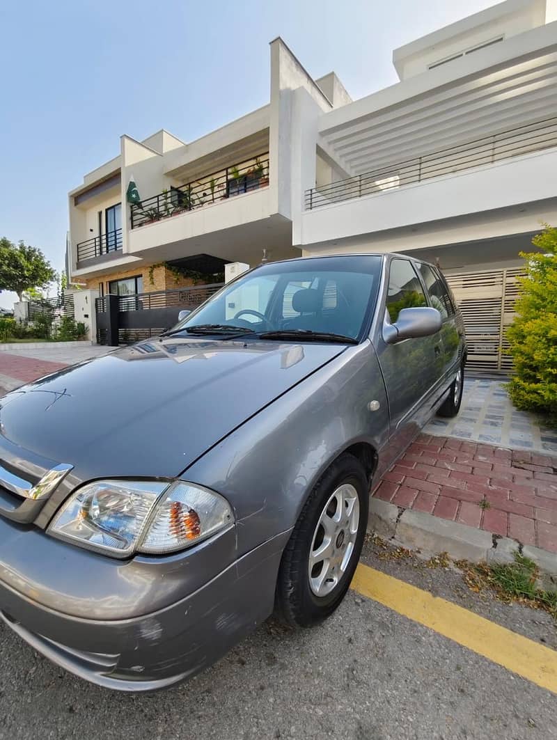 Suzuki Cultus Limited Edition 2016 Model Excellent Condition 1