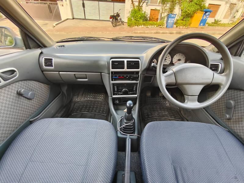 Suzuki Cultus Limited Edition 2016 Model Excellent Condition 4