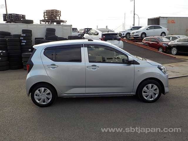 Daihatsu Mira XSA III Grade 4 14K KM Jan 25 Import 2