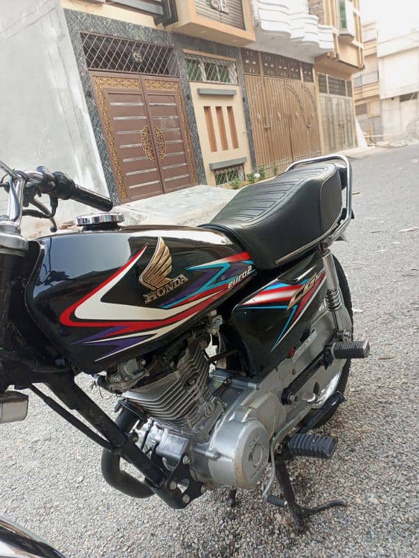 Honda CG 125 2019 Black 4