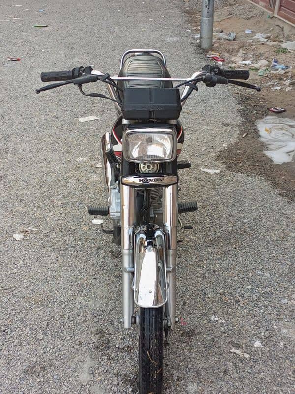 Honda CG 125 2019 Black 7