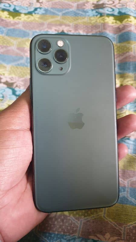 iphone 11 pro LLA 2