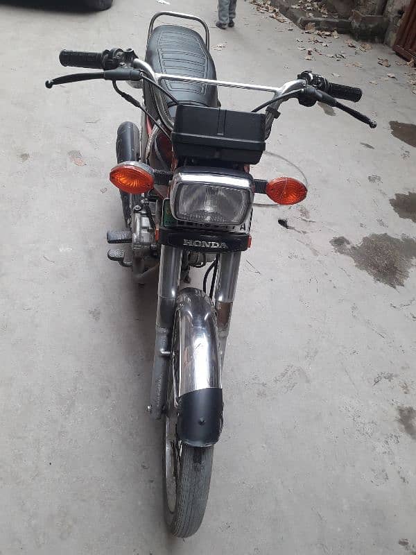 honda 125 2015 red 0