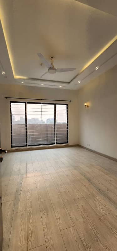 DHA PHASE 8 NEW ONE KANAL HOUSE FOR RENT NEAR TO MAIN PARK 8