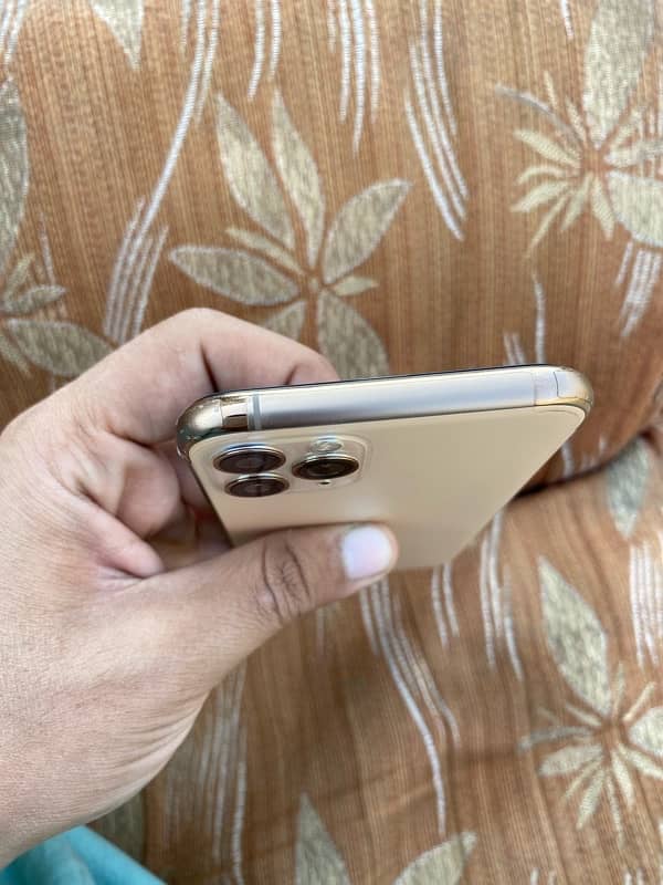 iPhone 11 Pro 256GB 4