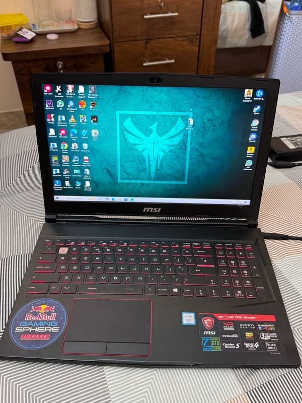 MSI gaming Laptop gtx 1060 6gb i7-7700 hq rgb 120hz 0