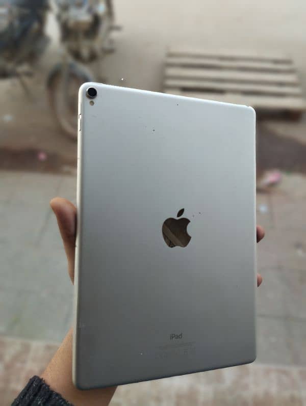 ipad pro 10.5inch (2017) 3