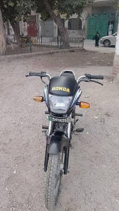 Honda pirdar 100cc model 15A