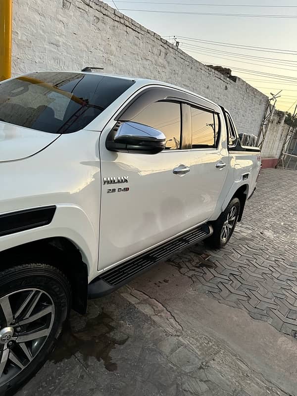 Toyota Hilux 2019 7