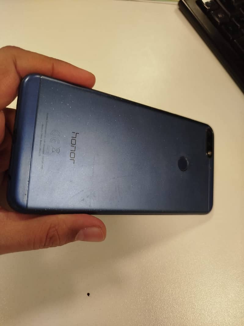 Huawei Honor 7C, 3/32gb 4