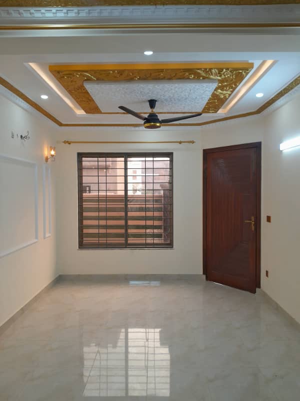 5 Marla Brand New Lavish House For Sale Direct Meeting With Owner In Park View City Lahore 1