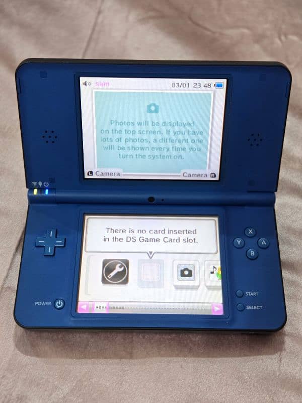 Nintendo DSI XL Very good condition with game 6