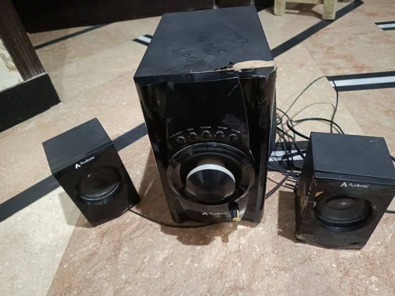 Audionic speakers mega 40 3