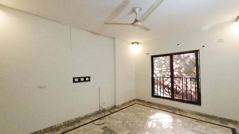 Ideal Prime Location Flat In Rehman Gardens Available For Rs. 12000000 9