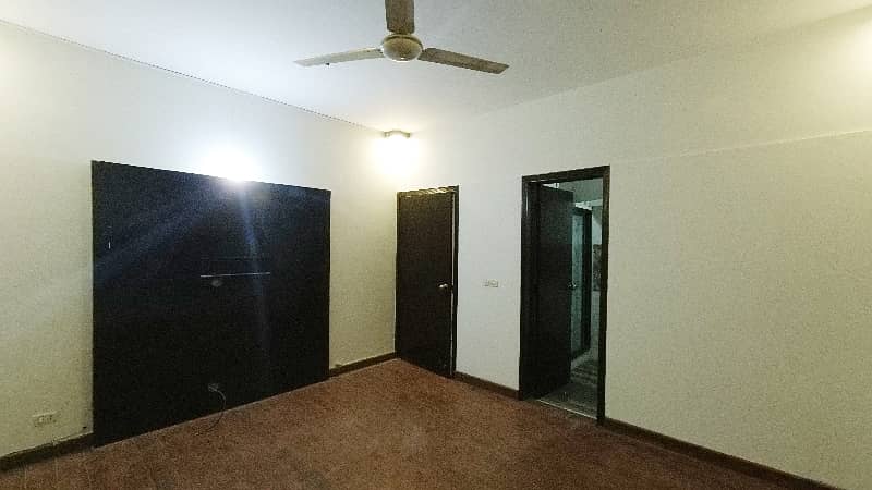 Ideal Prime Location Flat In Rehman Gardens Available For Rs. 12000000 11