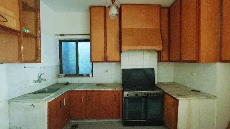 A Prime Location 7 Square Feet Flat Has Landed On Market In Rehman Gardens Of Rehman Gardens 7