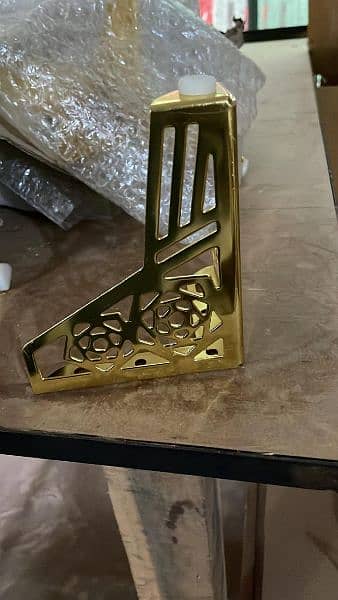 sofa lug metal Gold color 9