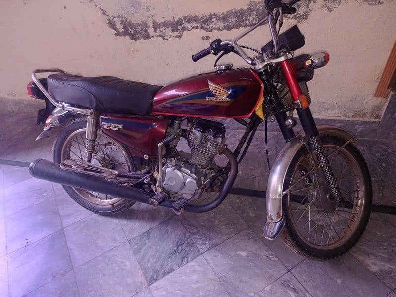 2004 model CG 125 1