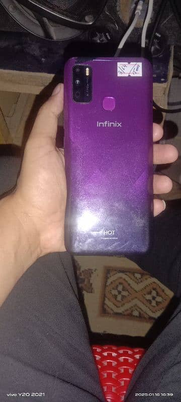 infinix hot 9 10/8 bilkul okay ha 2