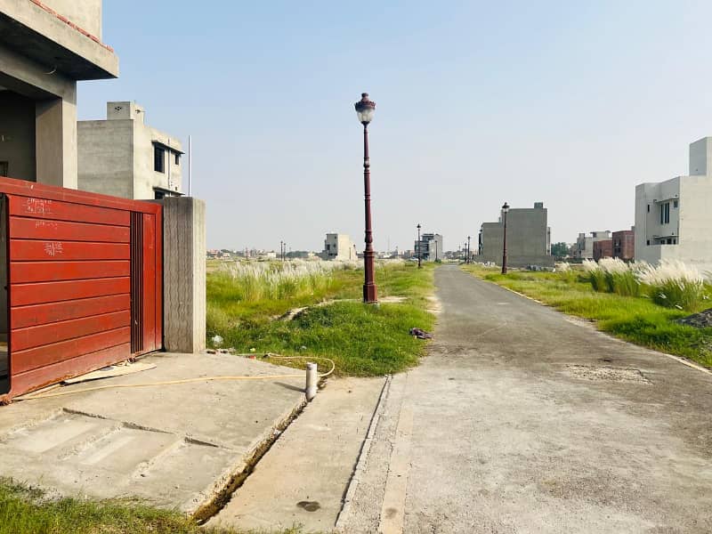 Facing Park 5 Marla Residential Hot Location Plot Available For Sale In Lake City Sector M-7 Block C-1 5