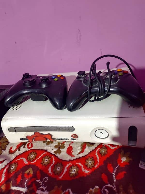 XBOX 360 250GB JAILBREAK 25 GAMES INSTALLED 1 wireless controllers 14