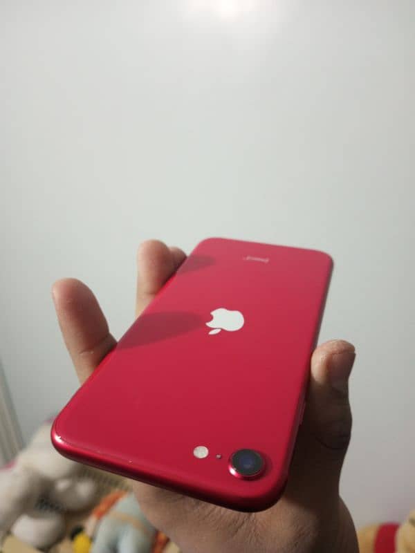 IPhone SE 2020 Waterpack (Red Edition) 9