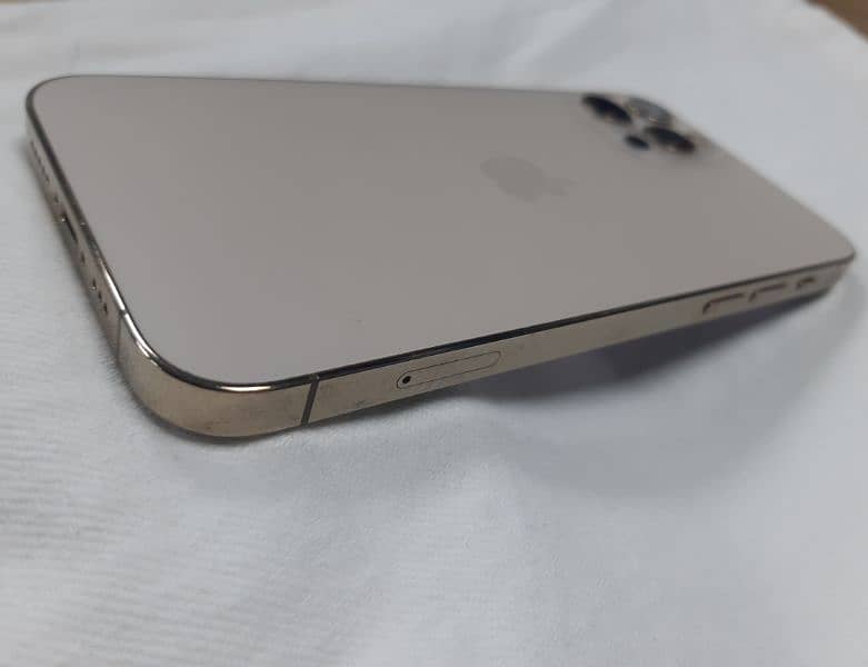 I phone 12 pro 128 Gb gold color non pta with box 2