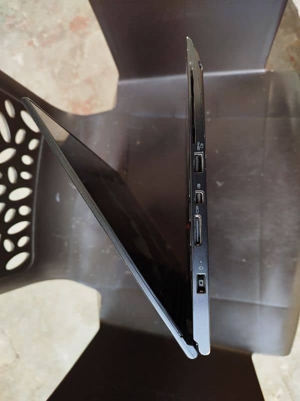 Lenovo Yoga 260 360 degree   i5 6th generation 4