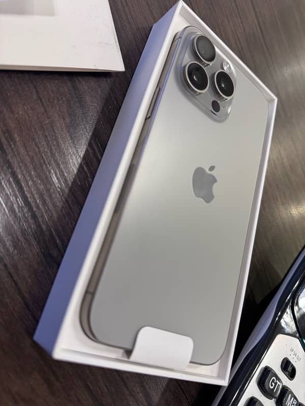 Iphone 15 Pro Max | LLA | 256 Gb | Non Pta 0