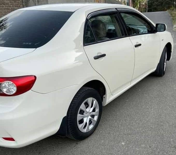 Toyota Corolla GLI 2012 body 100% original paint( Lahore register) 1