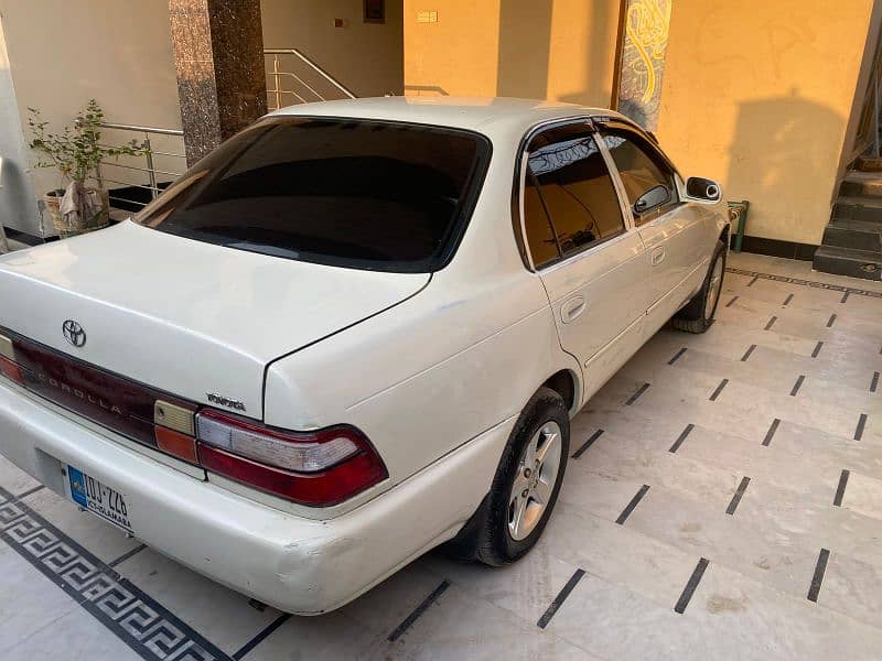 Toyota Corolla XE 1998 7