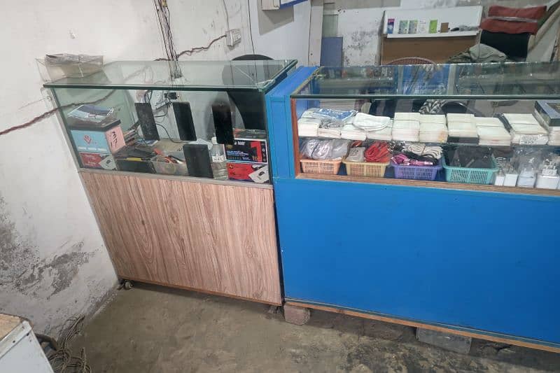 Running Business Urgent Sale Mobile Shop With All Accessories 9