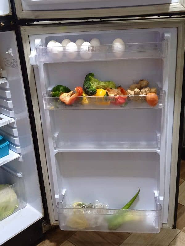 use fridge in good condition for sale 3