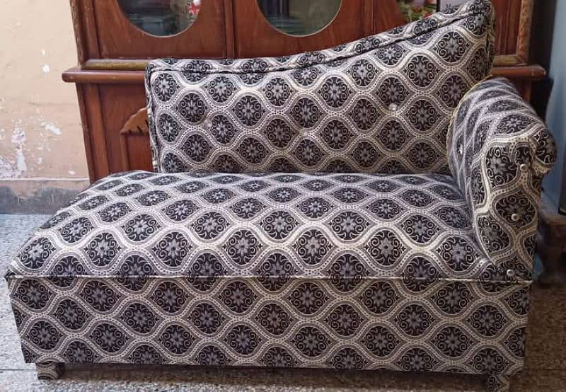 Brand New , 2- Seater Diwan Sofa 7