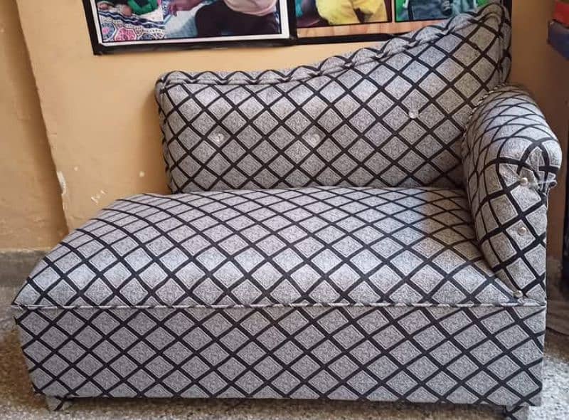 Brand New , 2- Seater Diwan Sofa 8