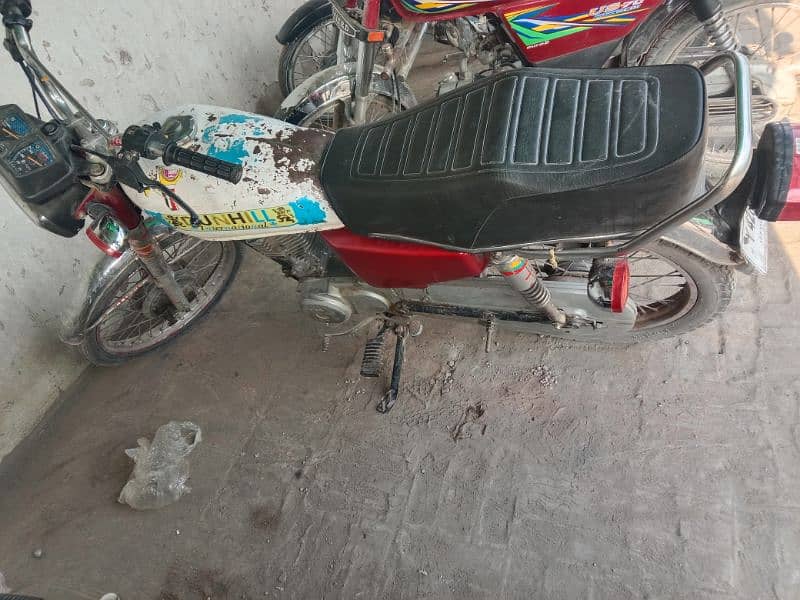 honda 125 . . . 8 model dy ow fail copy 1 number plate warsara Peshawar 0