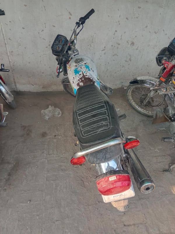 honda 125 . . . 8 model dy ow fail copy 1 number plate warsara Peshawar 2