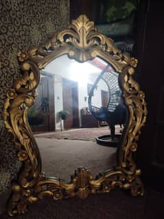 Nice and decent home wall mirror