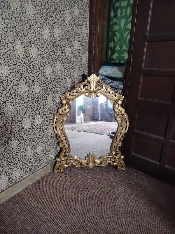 Nice and decent home wall mirror 3