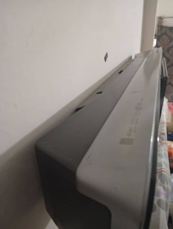 Philips home theatre sound bar 8