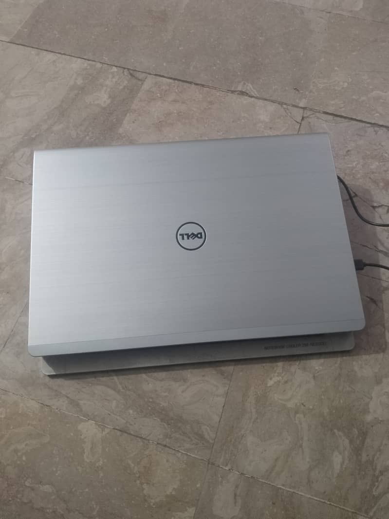 Dell Inspiron laptop 17.3" display 10/10 condition 7