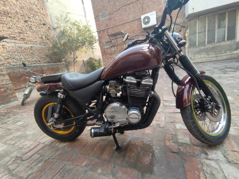 Suzuki GS 750 17