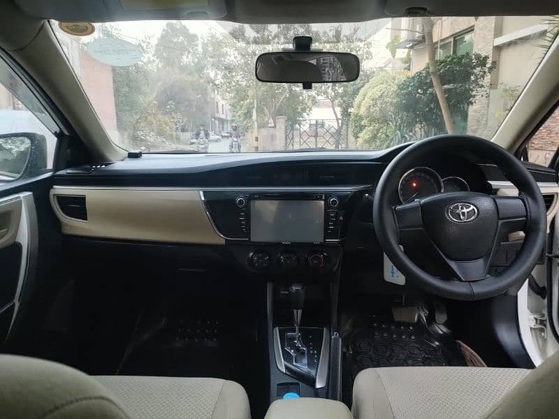 Toyota Corolla Altis 2017 5