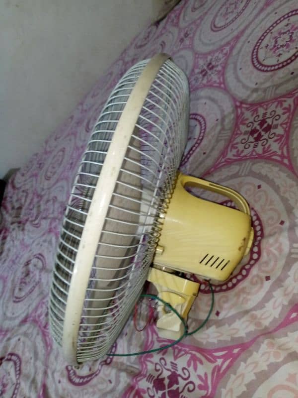 deewar wala  Fan For Sale 1100 1