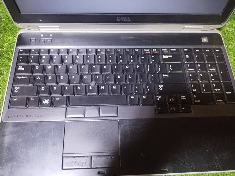 i5 . . 3rd Generation . . Dell Latitude E6530 3