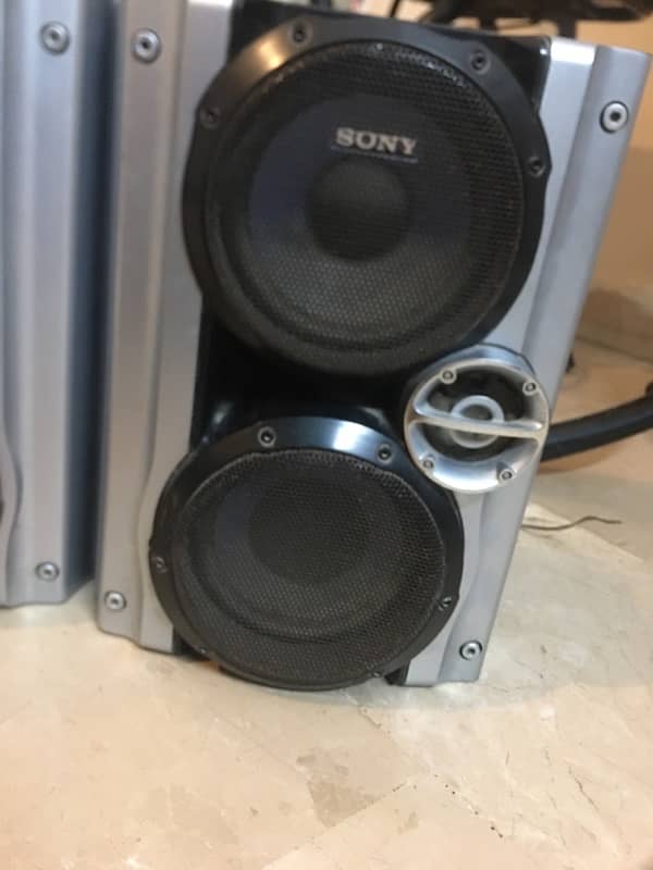 Sony Speakers 1