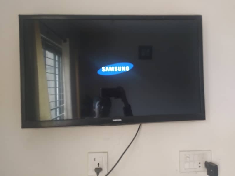 LED TV 0