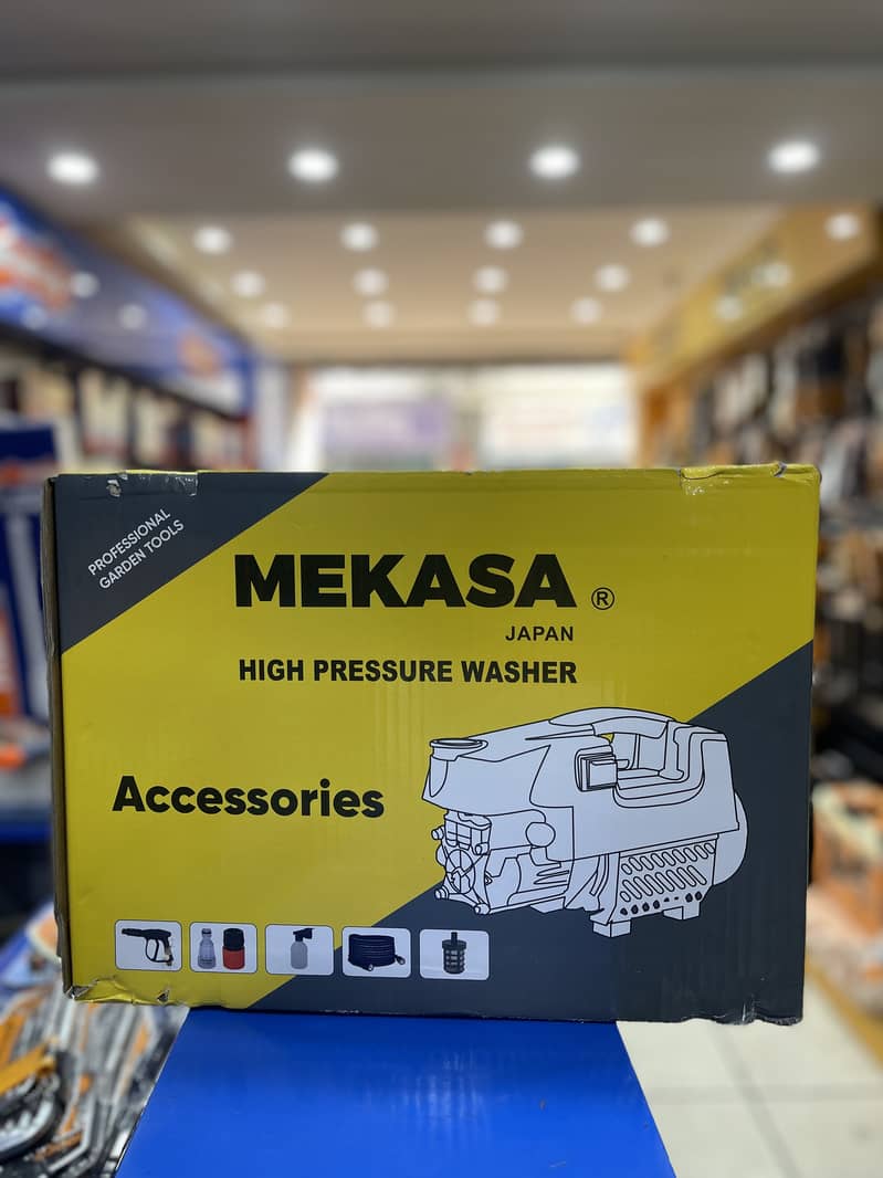 MEKASA Japan Solar Car Pressure Washer 1