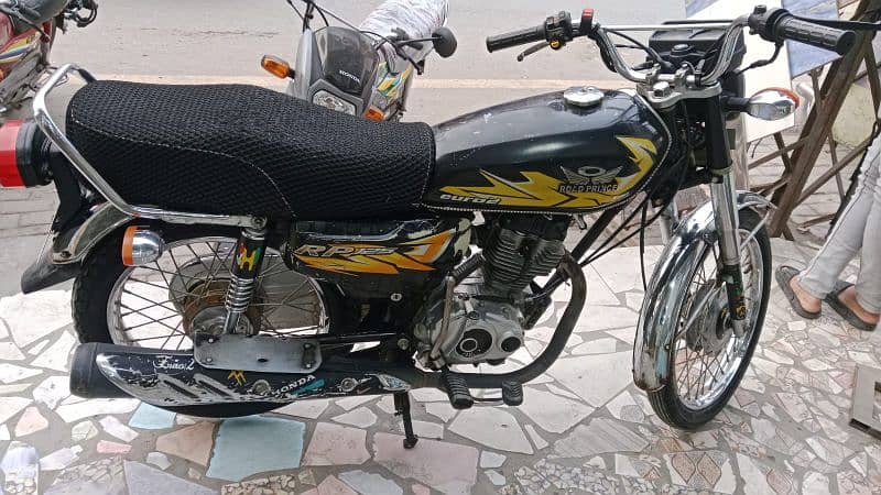 for sale road prince 125cc 4