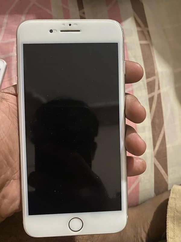 iPhone 8 plus PTA Approved 64GB for urgent sale 1